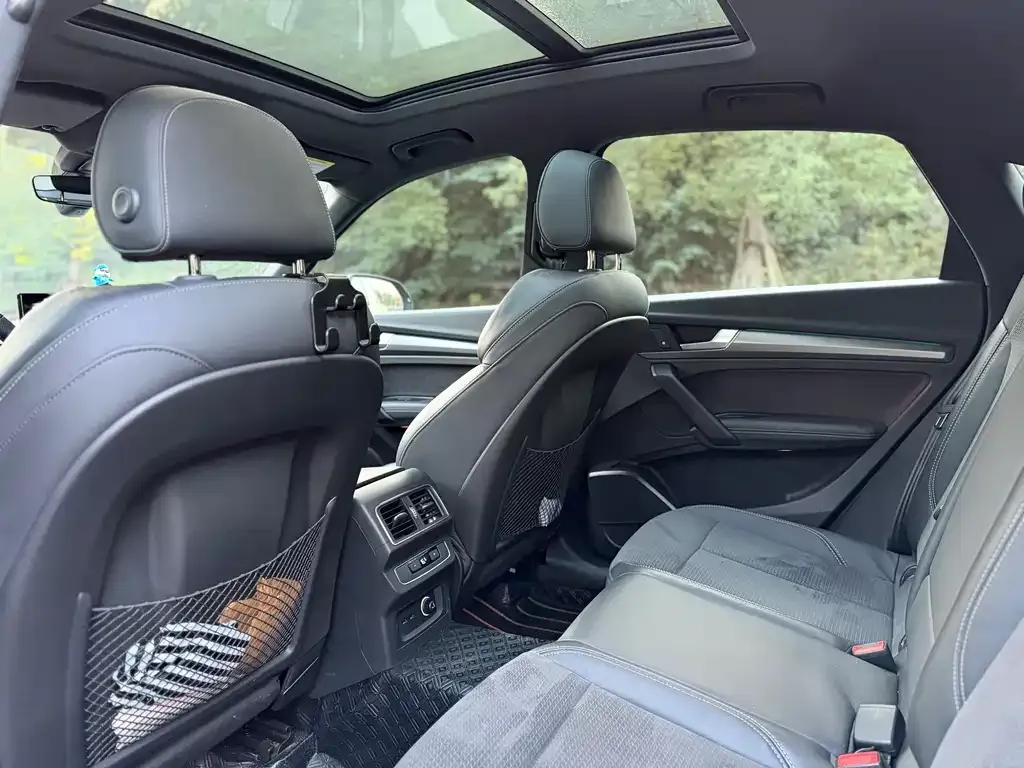 Audi Q5L Sportback 2022 из CN, фото 5