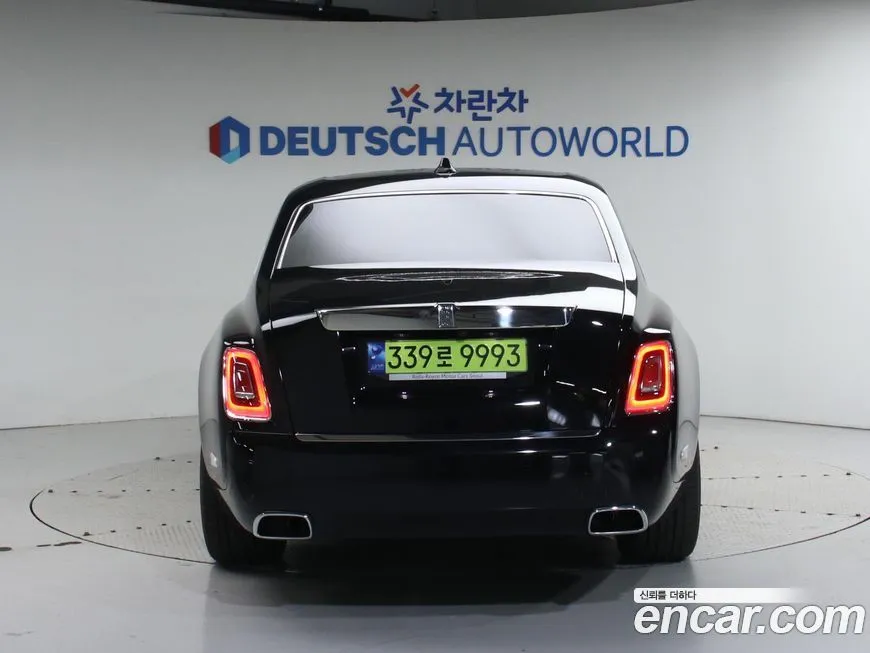 Rolls-Royce Phantom 2024 из KR, фото 4