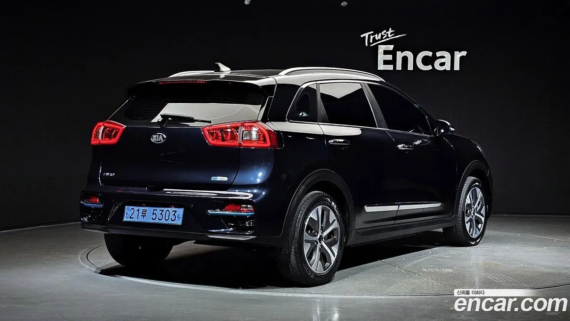 Kia Niro 2021 из KR, фото 2