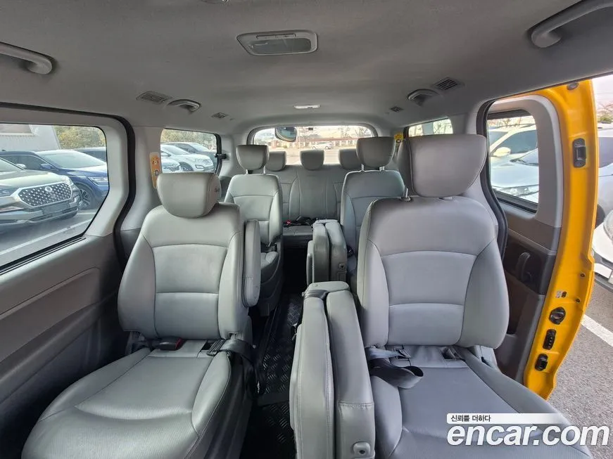 Hyundai Starex 2021 из KR, фото 9