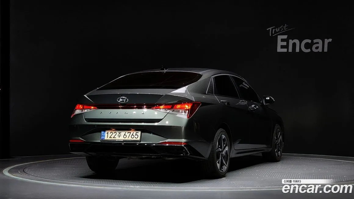 Hyundai AVANTE — фото 2