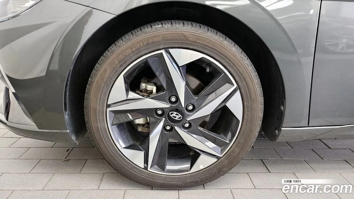 Hyundai AVANTE — фото 5