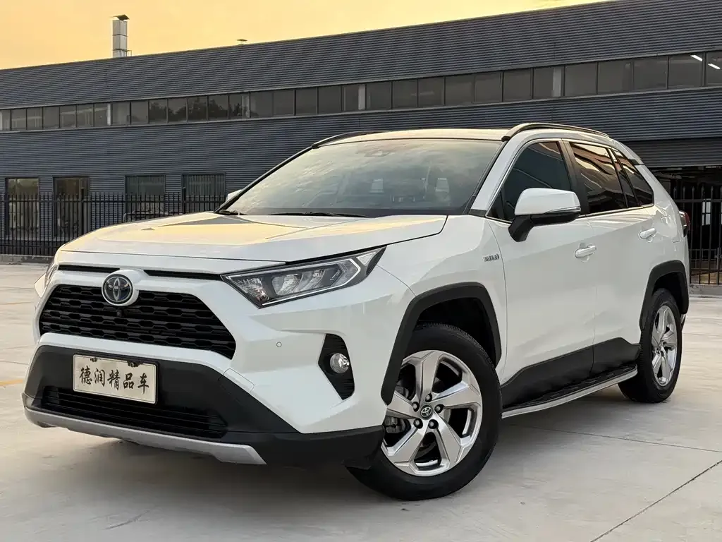 Toyota RAV4 2021 из CN, фото 1