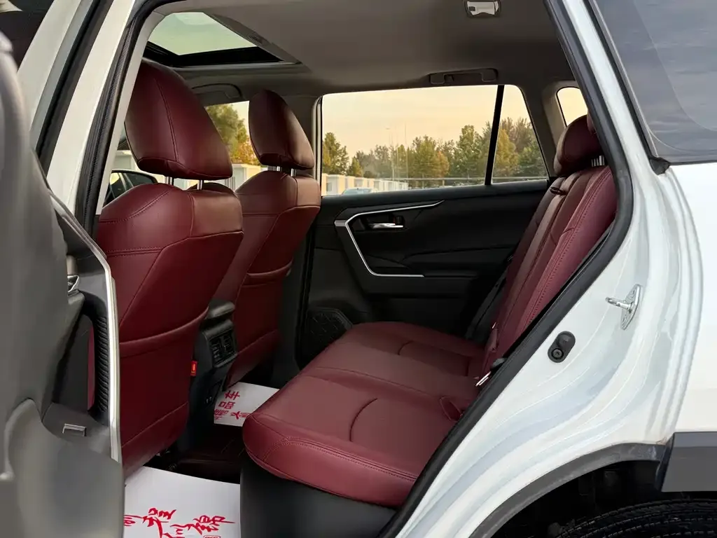 Toyota RAV4 2021 из CN, фото 5