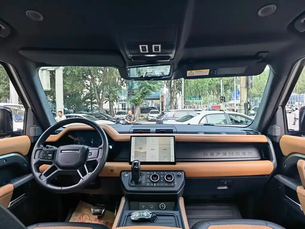 Land Rover Defender 2023 из CN, фото 7