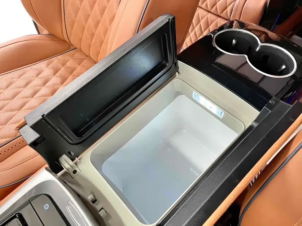 Mercedes-Benz Vito 2022 из CN, фото 6