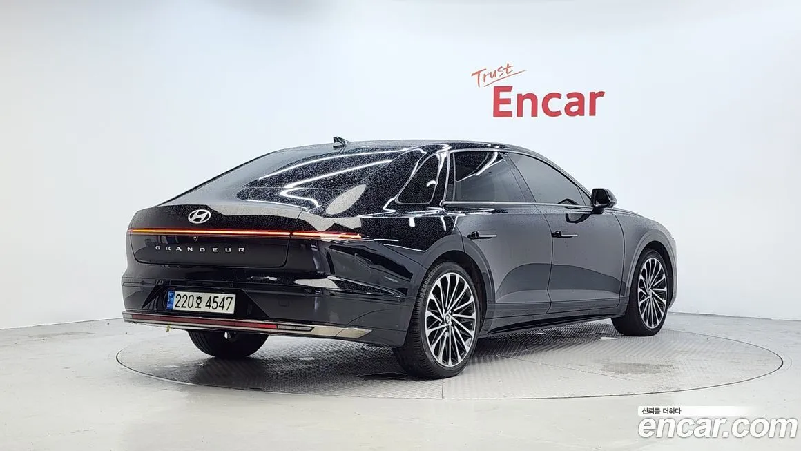 Hyundai Grandeur 2023 из KR, фото 2