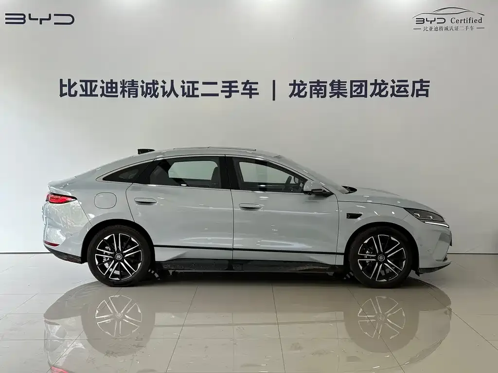 BYD Qin L — фото 8