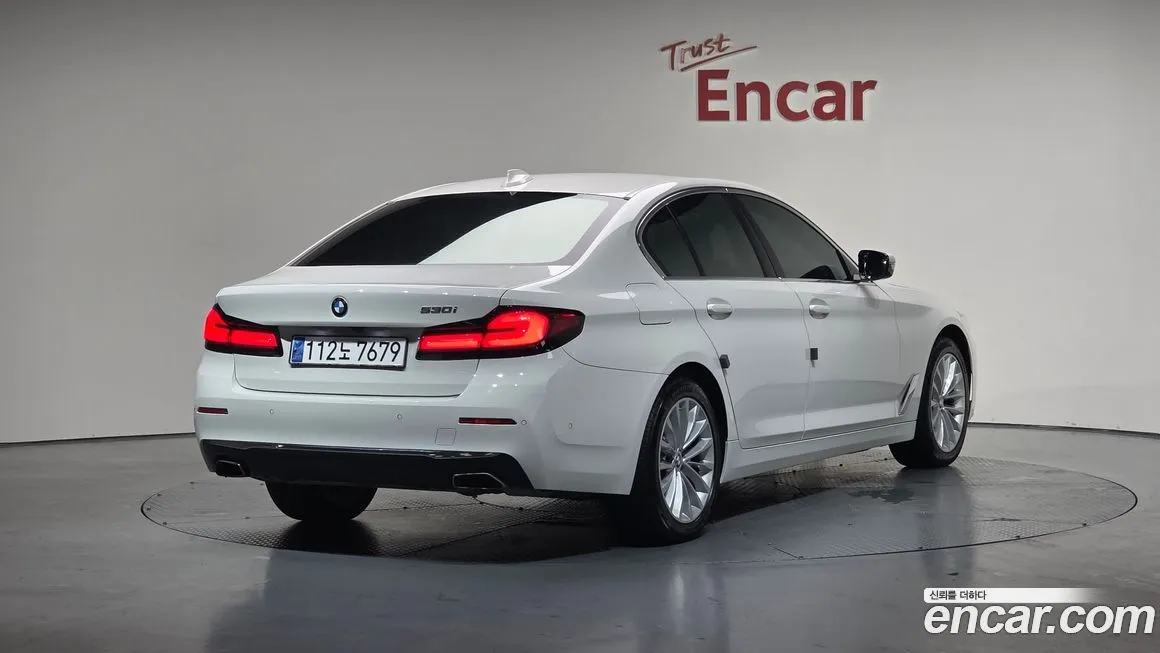 BMW 5-Series 2021 из KR, фото 2
