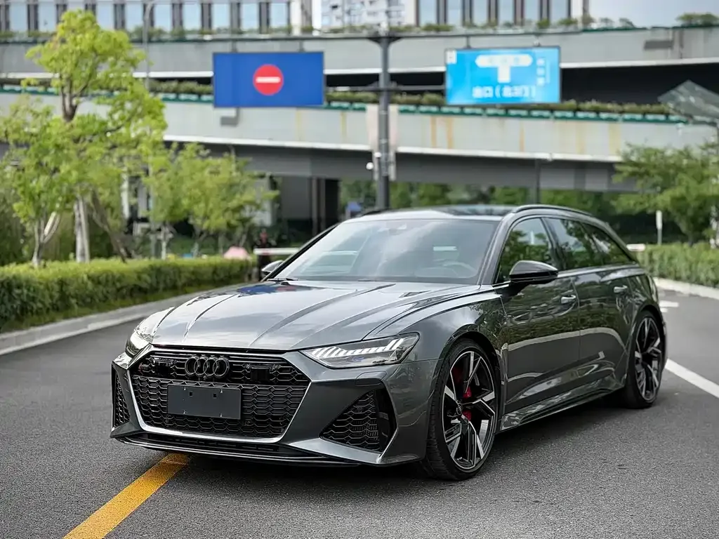 Audi RS 6 — фото 1