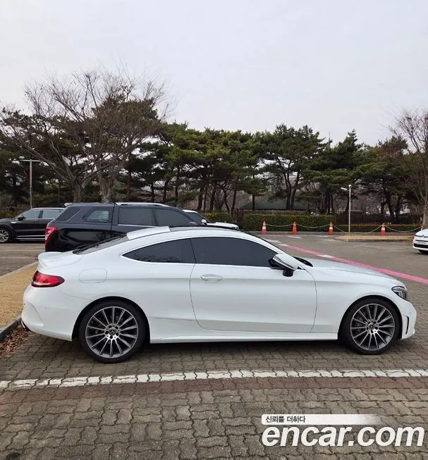 Mercedes-Benz C-Class 2023 из KR, фото 4