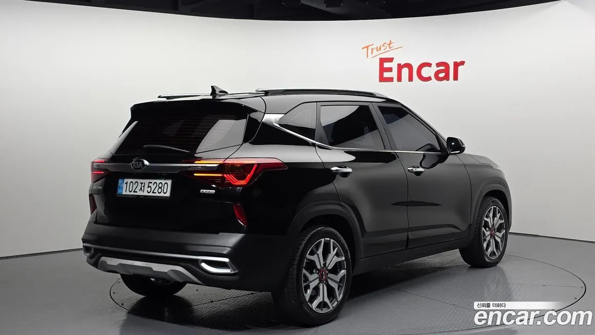 Kia Seltos 2021 из KR, фото 2