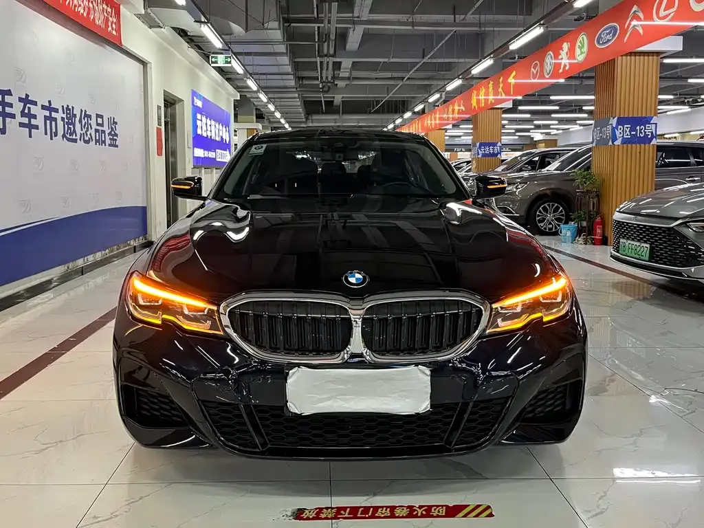 BMW 3 Series 2021 из CN, фото 1