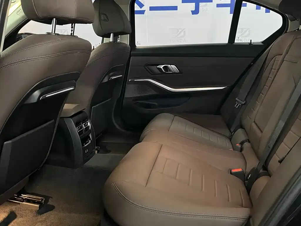 BMW 3 Series 2021 из CN, фото 10