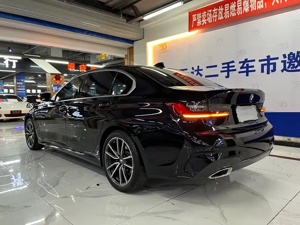 BMW 3 Series 2021 из CN, фото 3