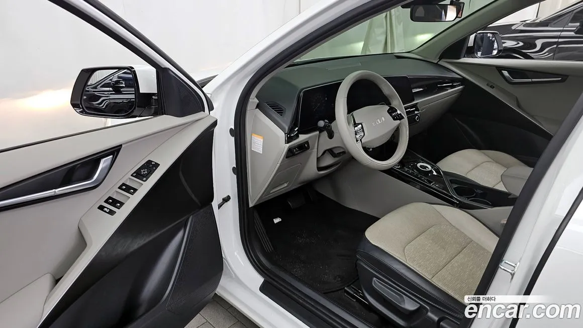 Kia Niro 2023 из KR, фото 10