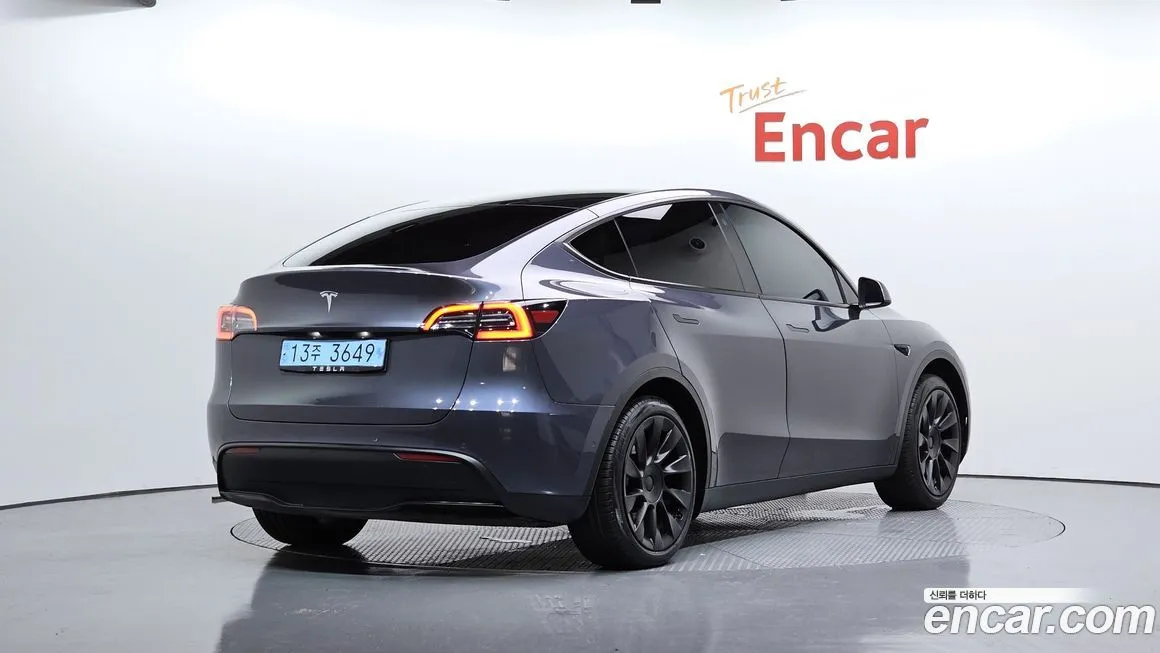 Tesla Model Y 2021 из KR, фото 2