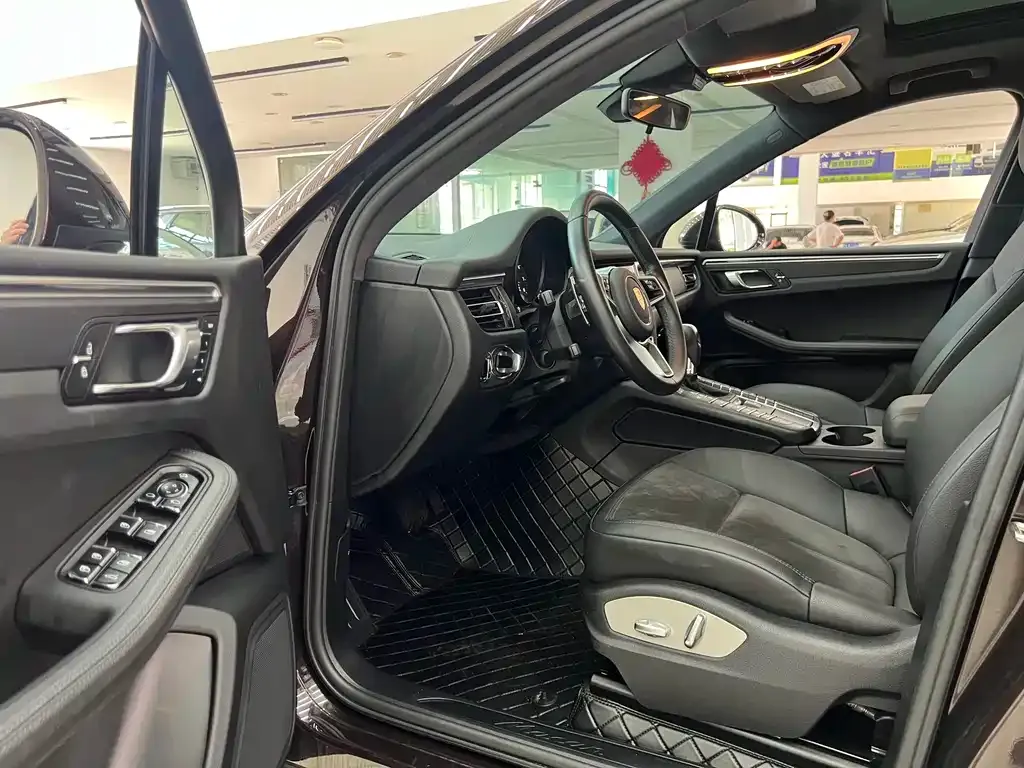Porsche Macan 2021 из CN, фото 7