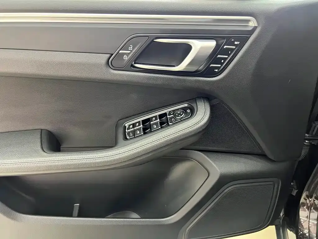 Porsche Macan 2021 из CN, фото 8