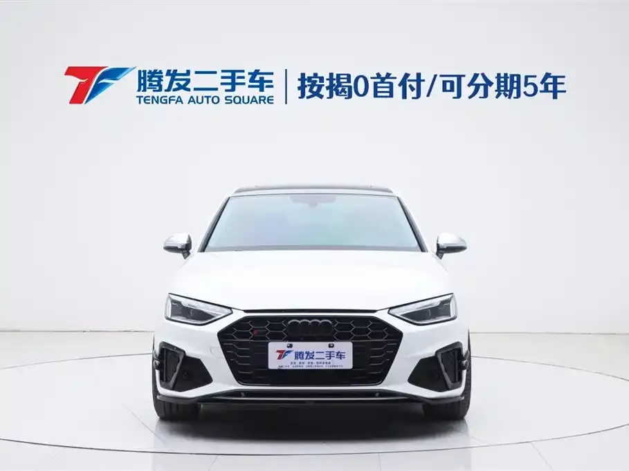 Audi A4L 2021 из CN, фото 2