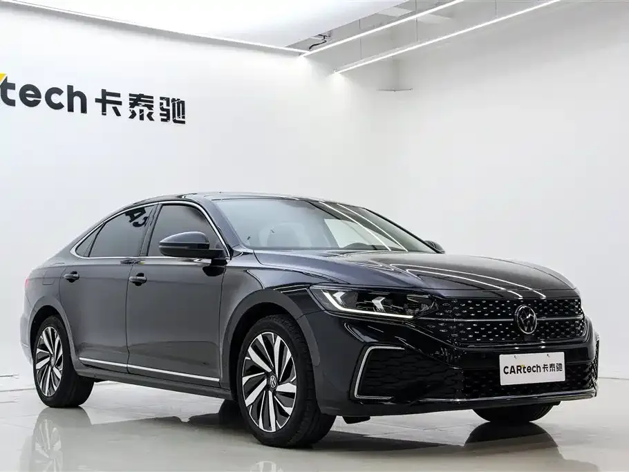 Volkswagen Passat 2023 из CN, фото 3