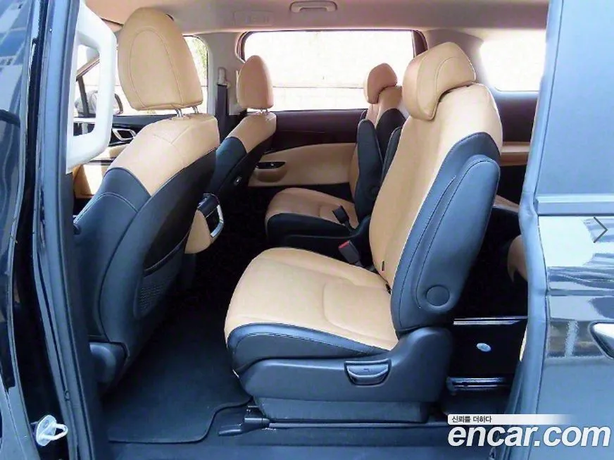 Kia Carnival — фото 6