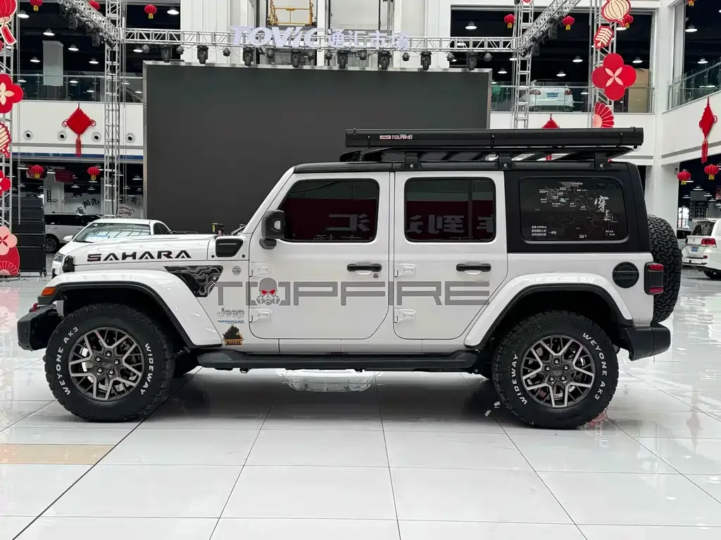 Jeep Wrangler PHEV 2022 из CN, фото 10