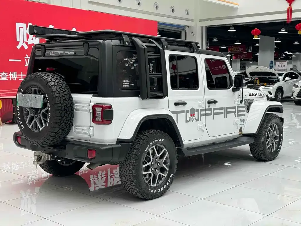 Jeep Wrangler PHEV 2022 из CN, фото 9