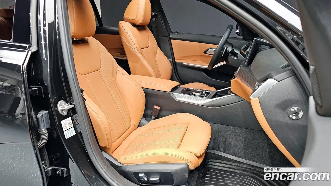 BMW 3-Series 2023 из KR, фото 10
