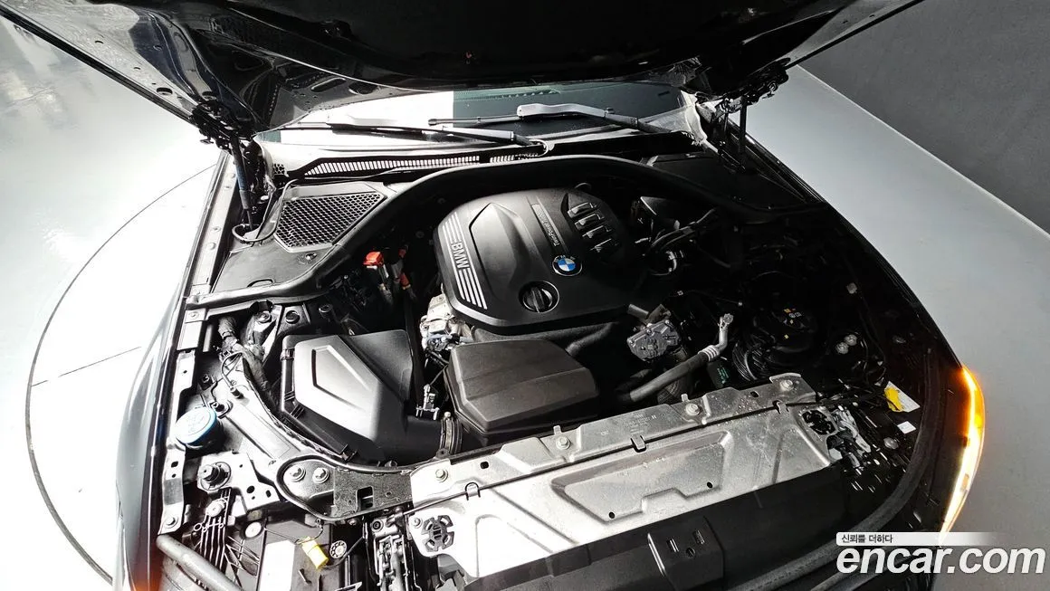 BMW 3-Series 2023 из KR, фото 6