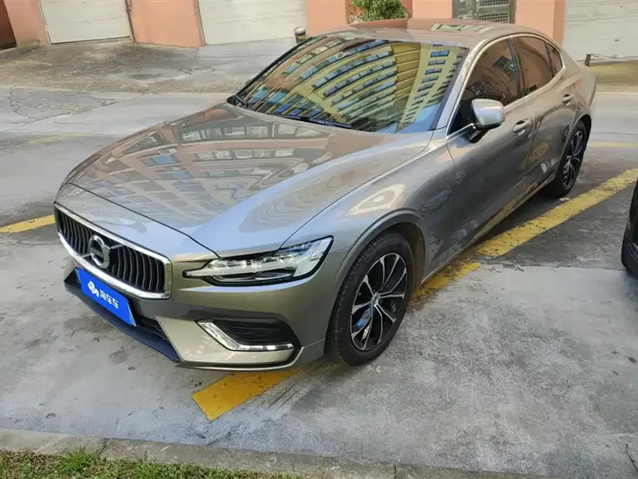 Volvo S60 2021 из CN, фото 1