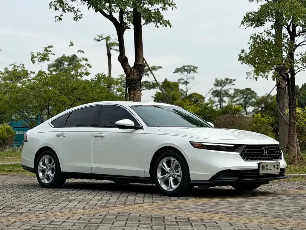 Honda Accord — фото 3