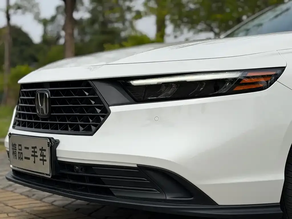 Honda Accord — фото 5