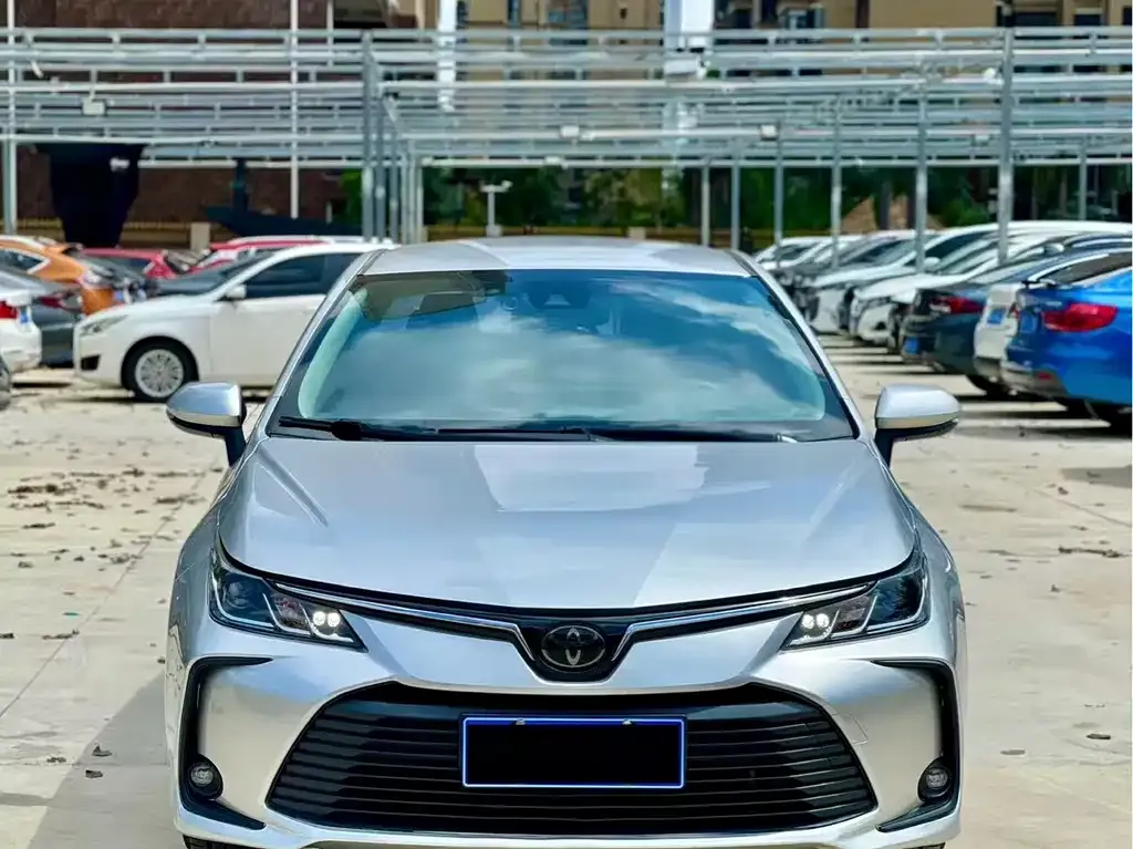 Toyota Corolla 2021 из CN, фото 2