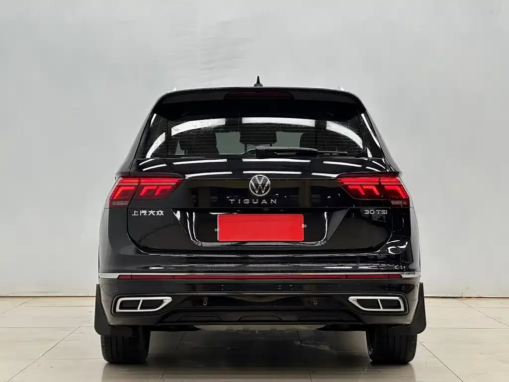 Volkswagen Tiguan L — фото 8
