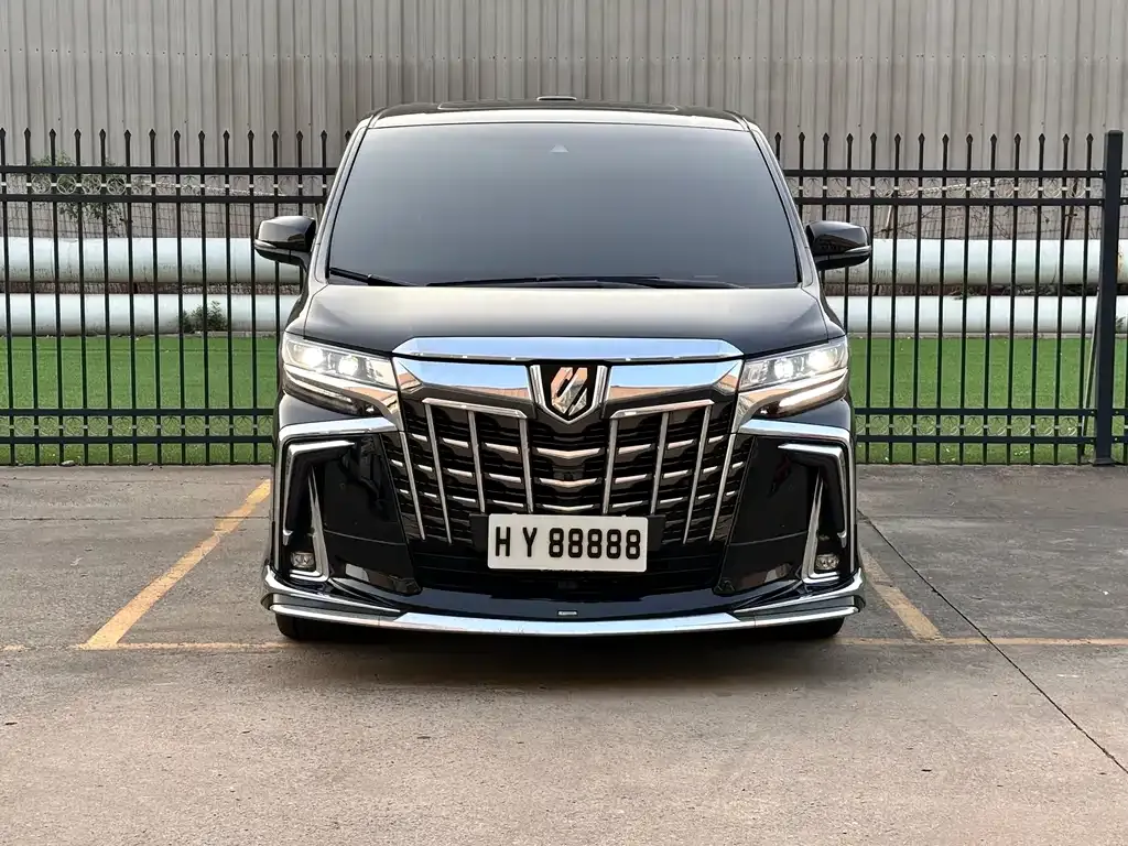 Toyota Vellfire 2021 из CN, фото 2