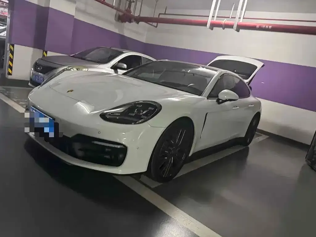 Porsche Panamera 2023 из CN, фото 1