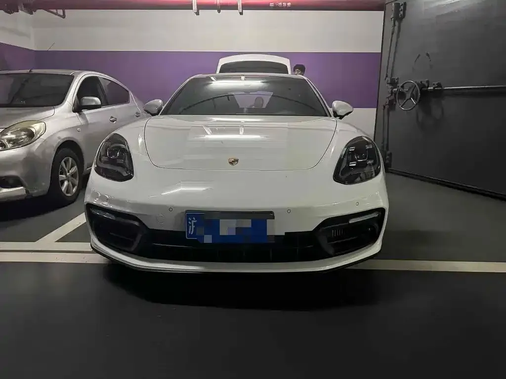 Porsche Panamera 2023 из CN, фото 2