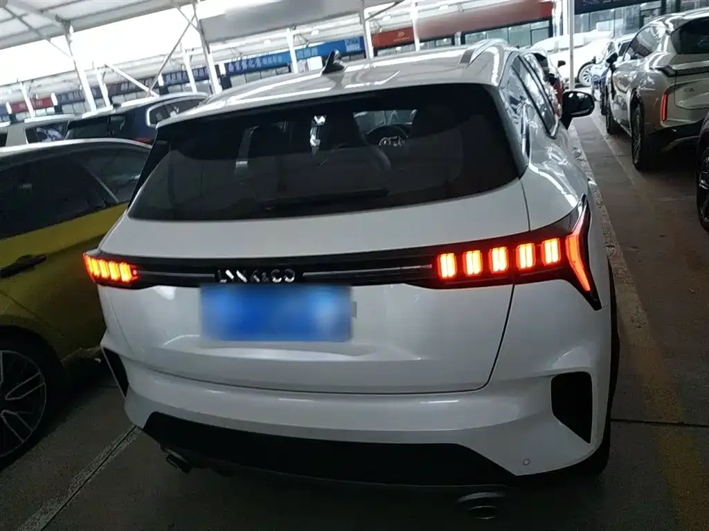 Lynk & Co 06 2023 из CN, фото 6