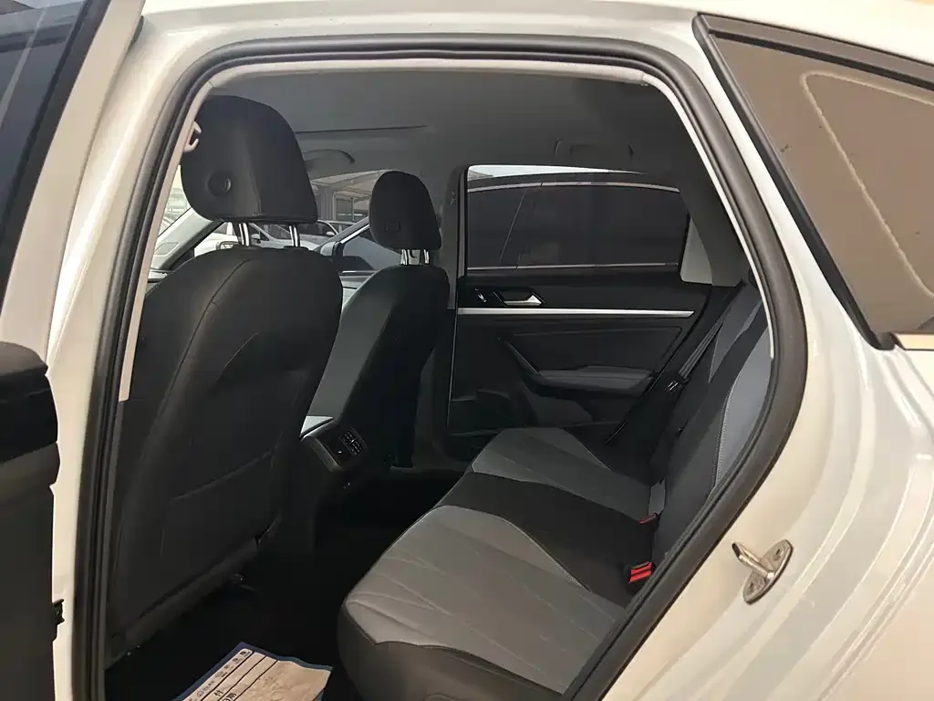 Volkswagen Lavida 2023 из CN, фото 10