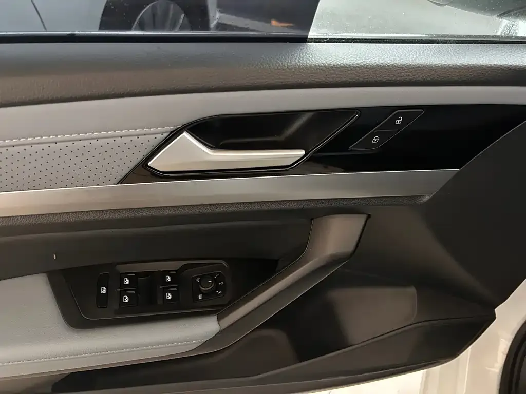 Volkswagen Lavida 2023 из CN, фото 6