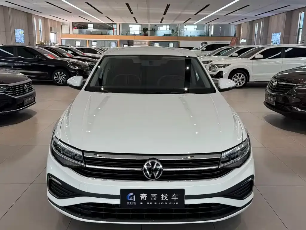 Volkswagen Bora 2024 из CN, фото 2