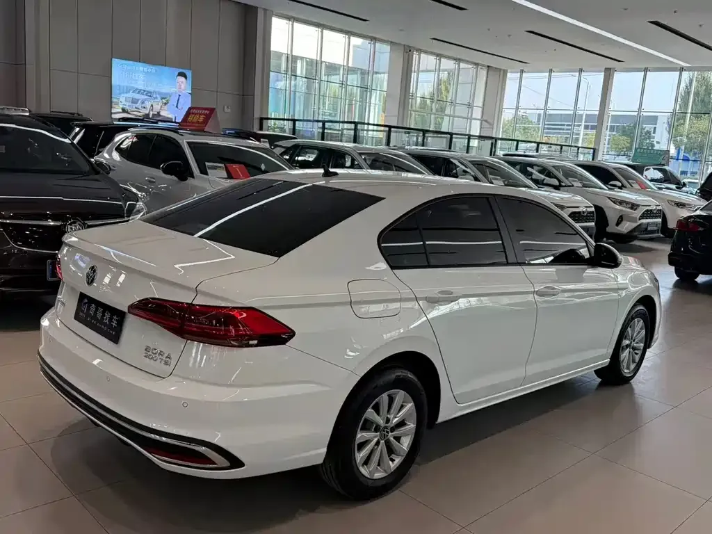 Volkswagen Bora 2024 из CN, фото 6