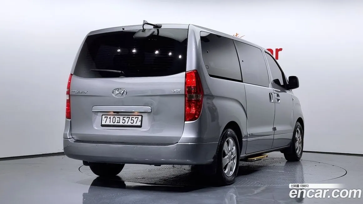 Hyundai Starex 2021 из KR, фото 2