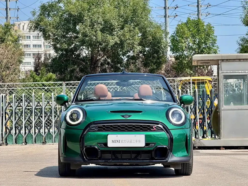 MINI Cooper (3-door) 2023 из CN, фото 2
