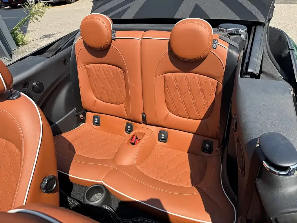 MINI Cooper (3-door) 2023 из CN, фото 6
