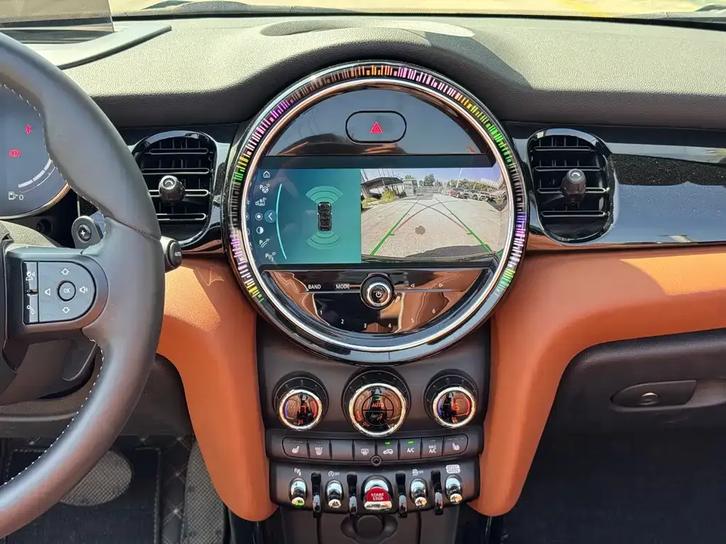 MINI Cooper (3-door) 2023 из CN, фото 9