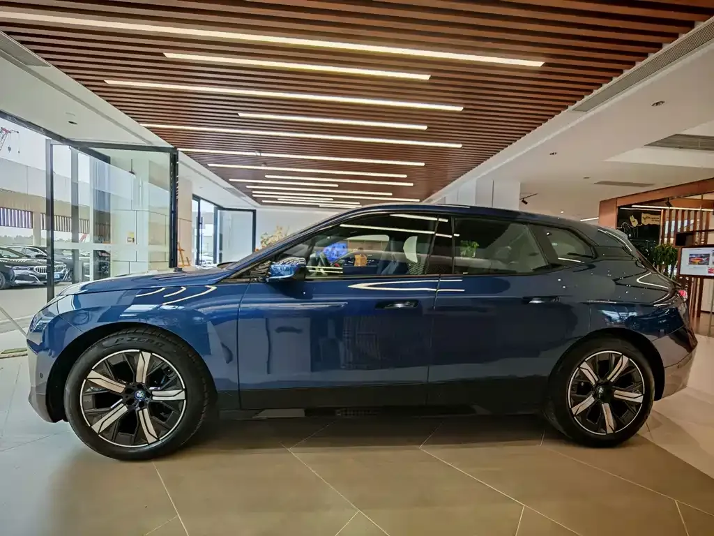 BMW iX 2023 из CN, фото 3