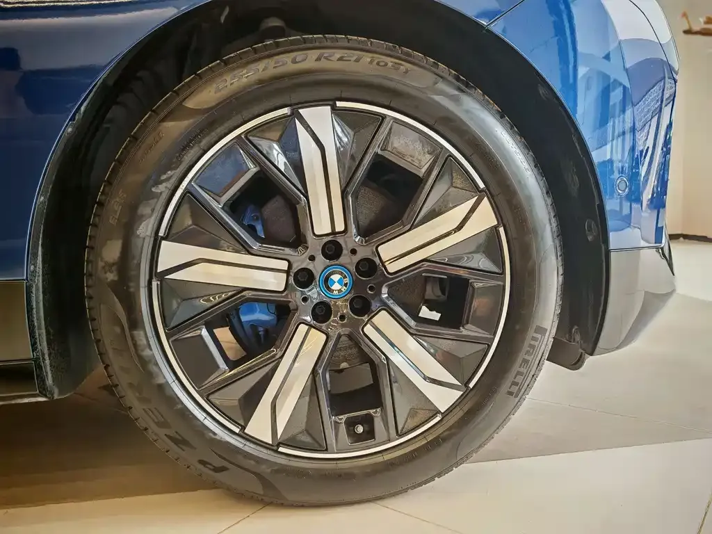BMW iX 2023 из CN, фото 6