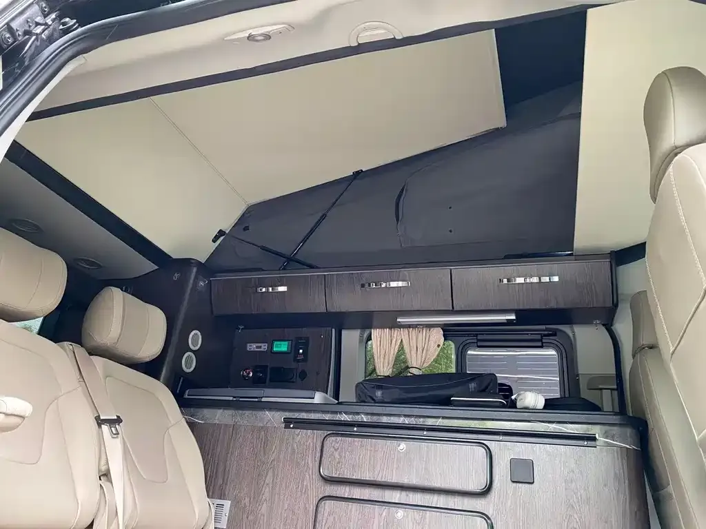 Ford Tourneo — фото 6